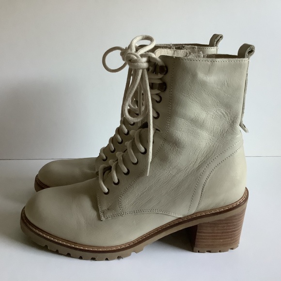 Seychelles Irresistible Cream Leather Lace Up Combat Boots Size 9,5 NWOT - Picture 3 of 10